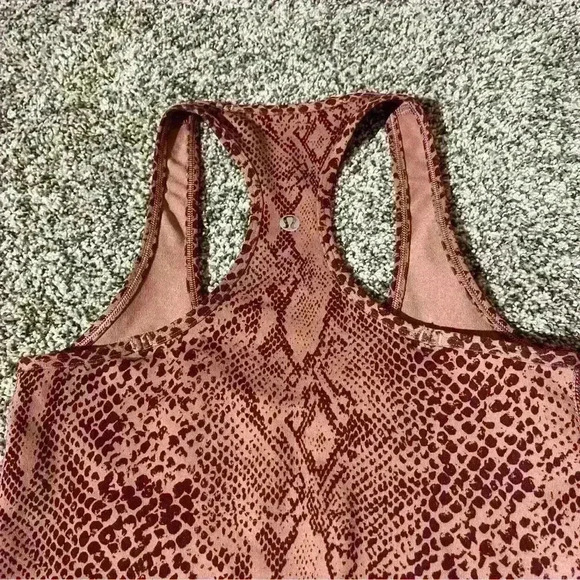 Lululemon Cool Racerback Desert Snake Bark Berry Multi Yoga Stretch Size 0 - Picture 8 of 8